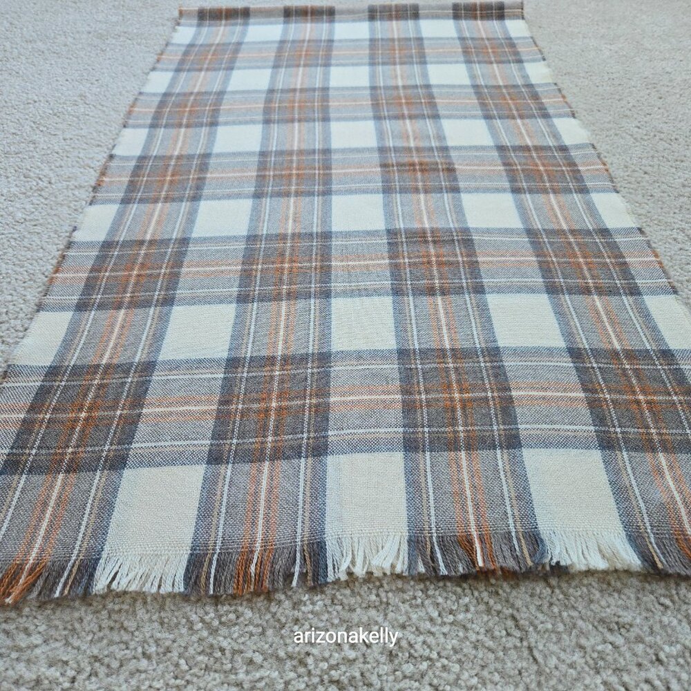 NWOT Johnstons Extra Fine Merino Wool Plaid Scarf Scotland - Picture 9 of 11